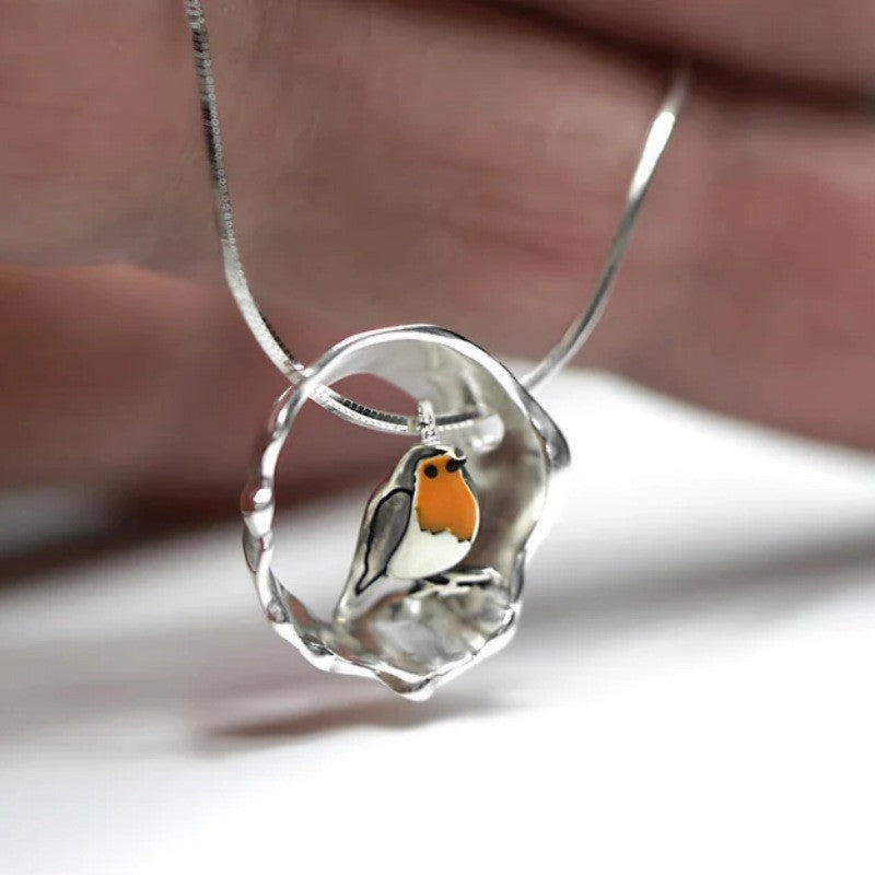 Necklace with a robin
